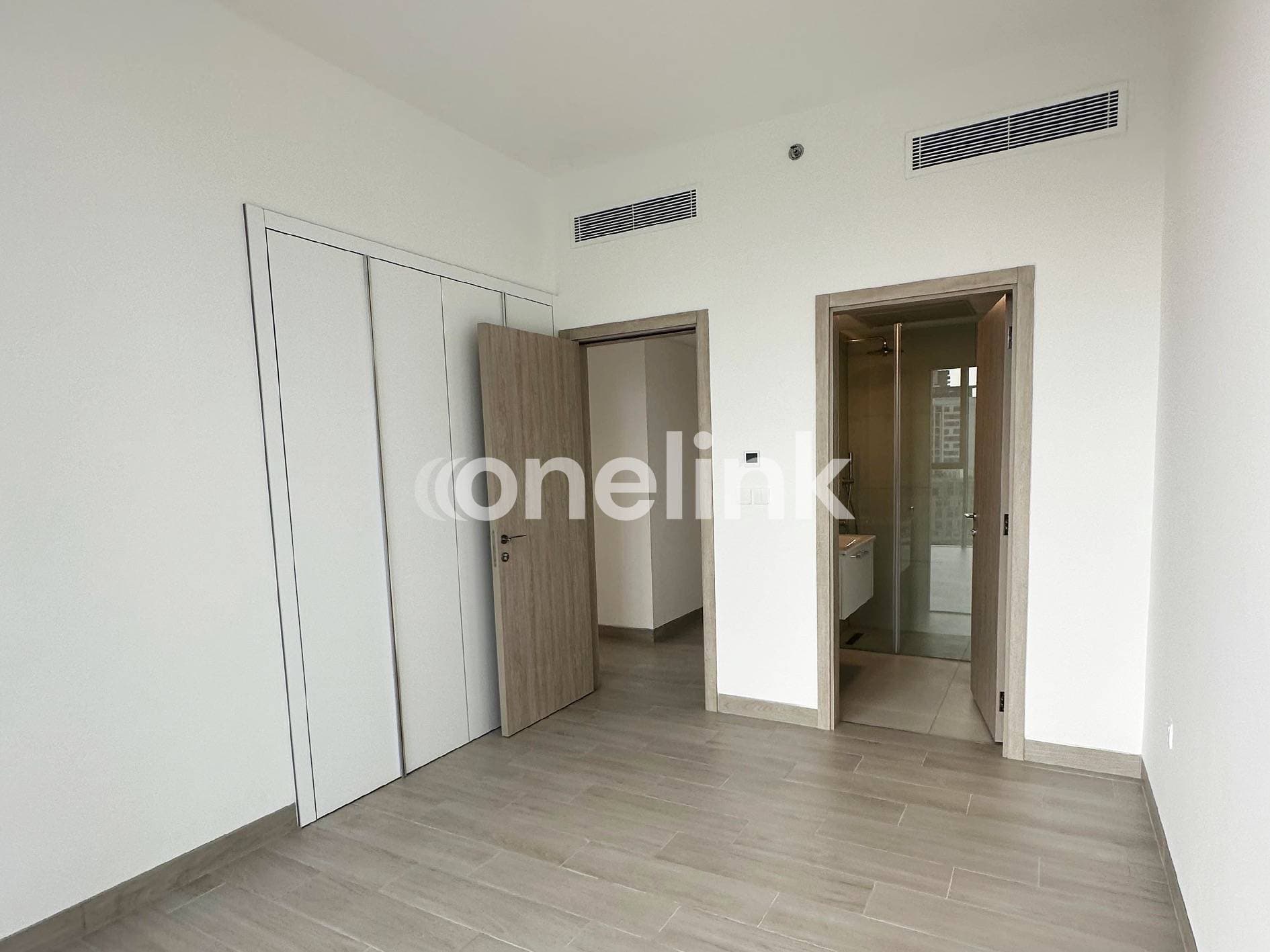 3-Bedroom Apartment for Rent | Unfurnished | Smart Investment — photo 4