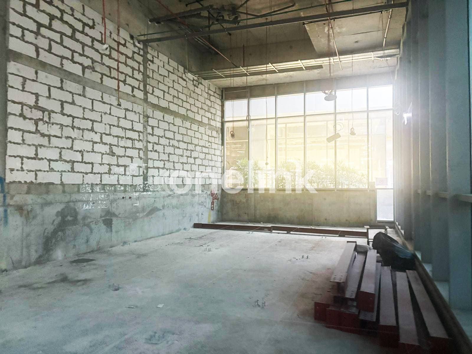 Shell & Core Retail Space | Ground Floor | With Mezzanine | J ONE — photo 5