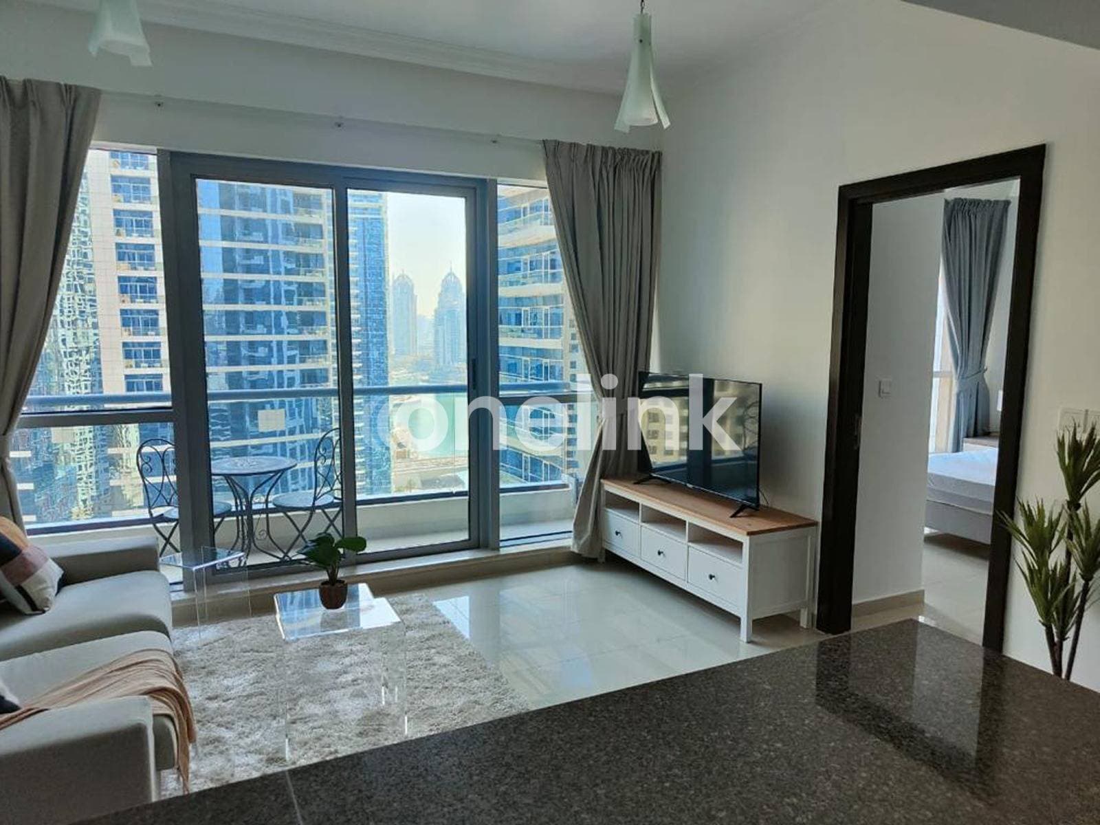 FULLY FURNISHED | HIGH FLOOR | MARINA VIEW | PRIME LOCATION — photo 2