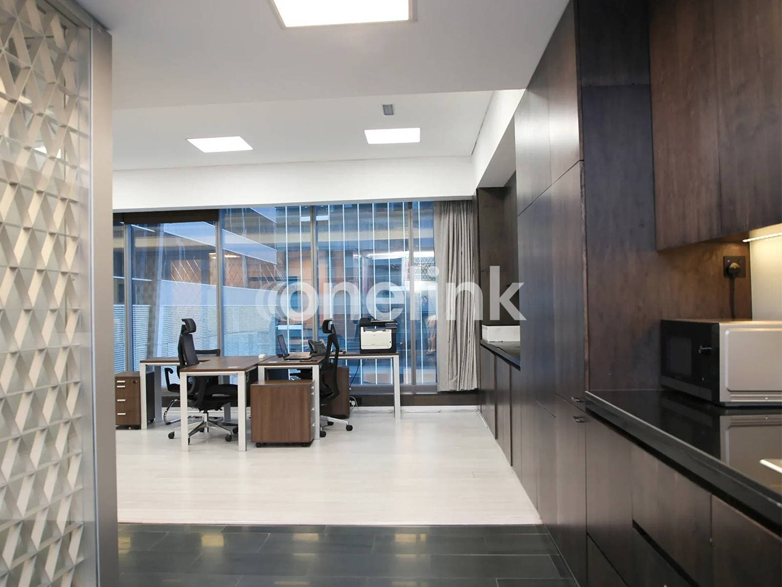 COMMERCIAL OFFICE FOR RENT | FULLY FITTED AND CORNER  — photo 5