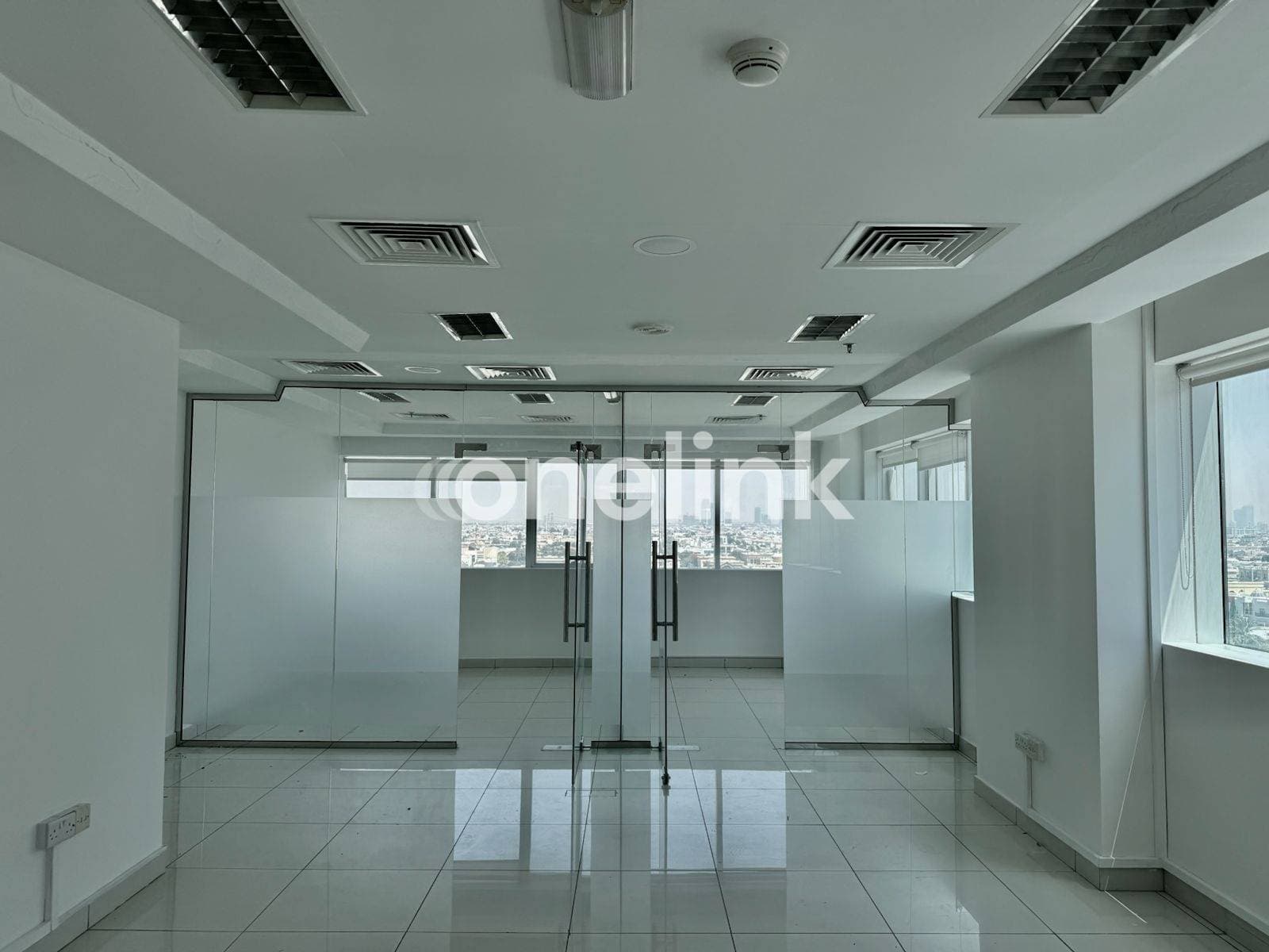 Fitted Office | Panoramic View | Corner Unit | Chiller Free , photo 2