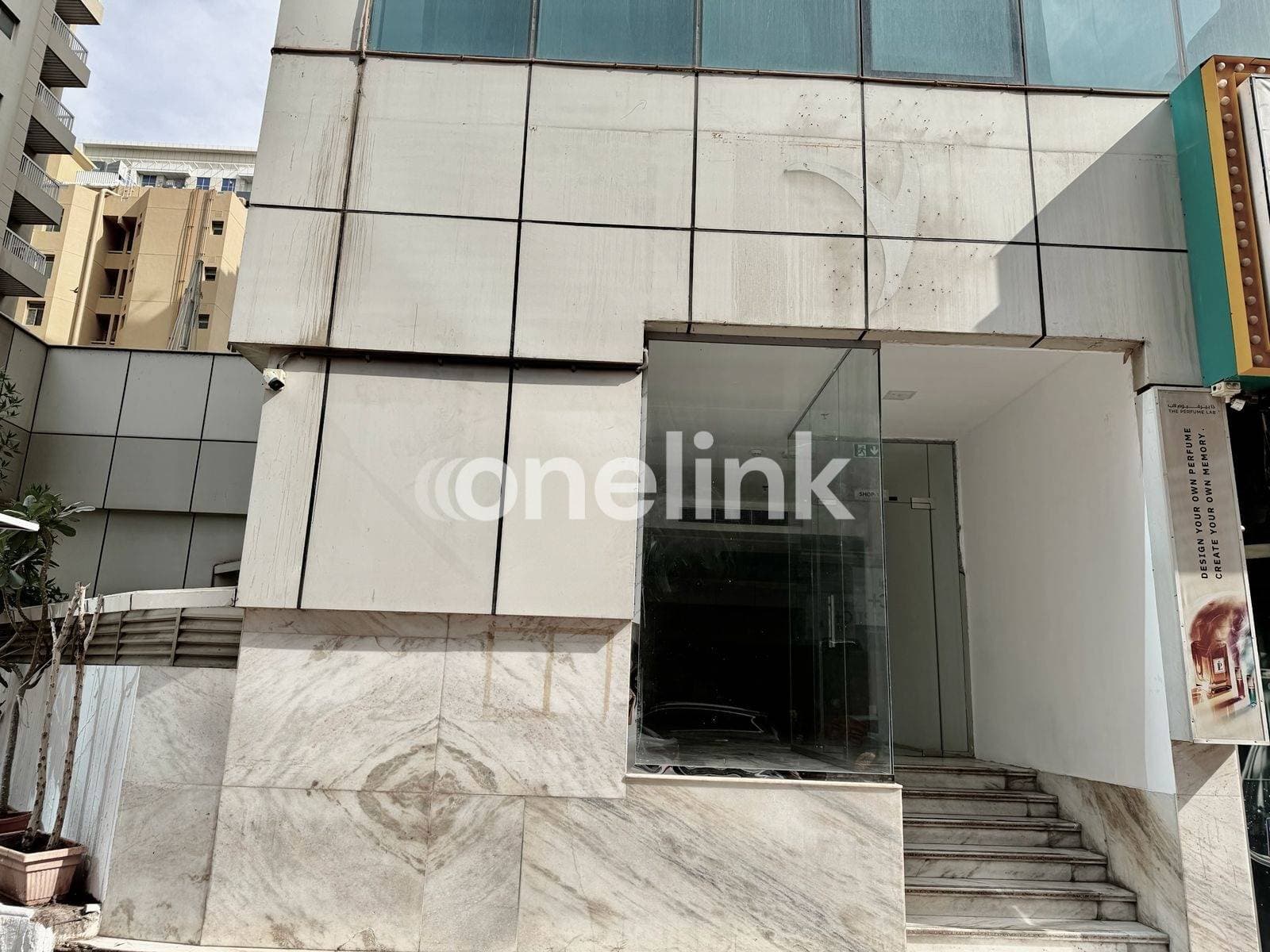 Retail Shop for Rent | Prime Commercial Location | Chiller Free | 1 Parking, photo 2