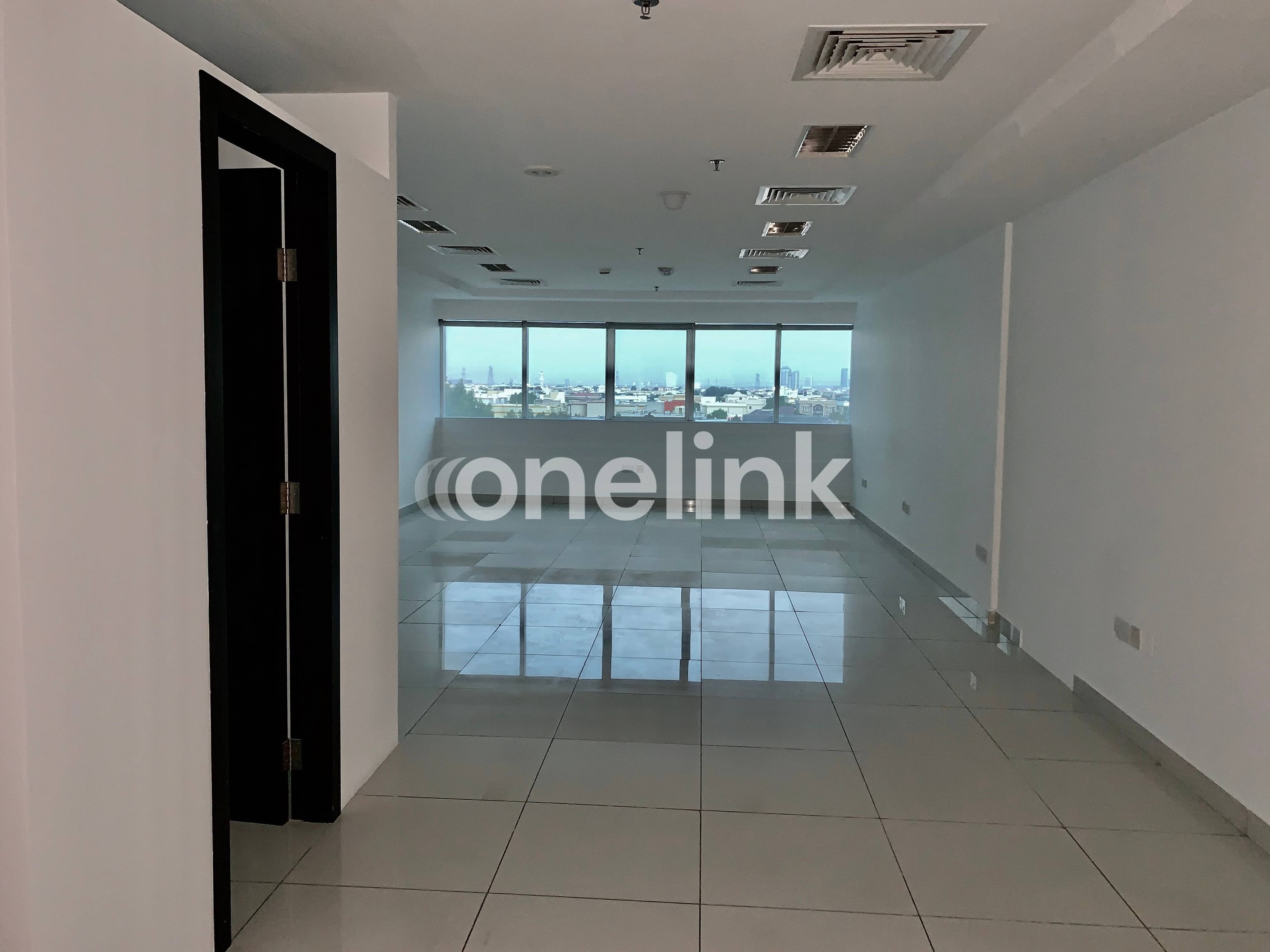 Open Layout | Corner Unit | Chiller Free | Panoramic Views, photo 4