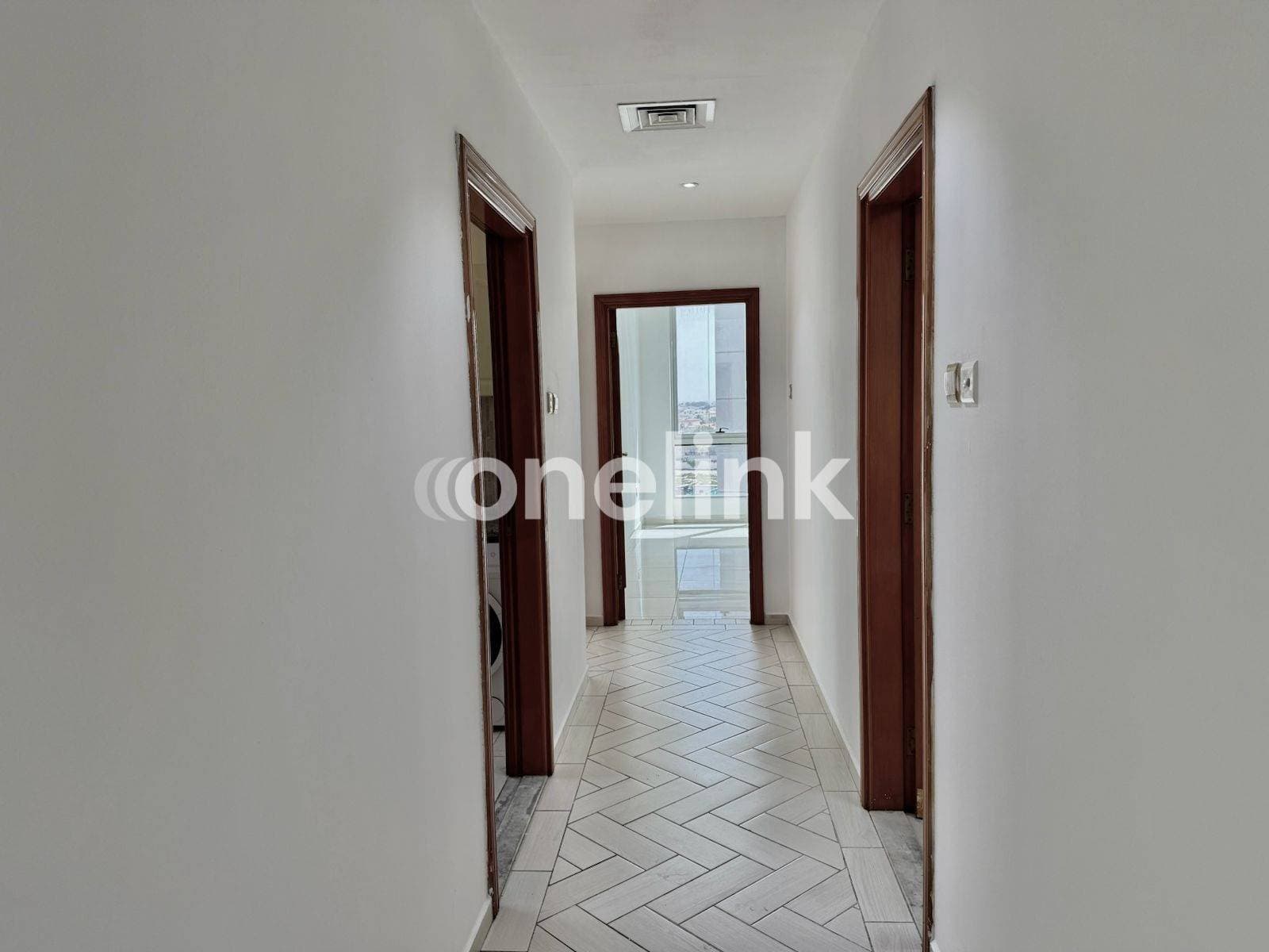 Spacious 2 BR Apartment | Family Building | Close to Metro Station, photo 5